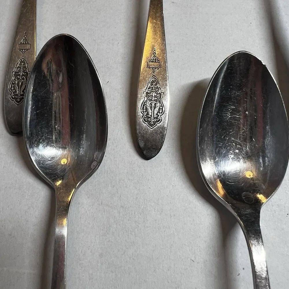 Antique 1923 Oneida Community Silverplate BIRD OF PARADISE Teaspoons Set of 10